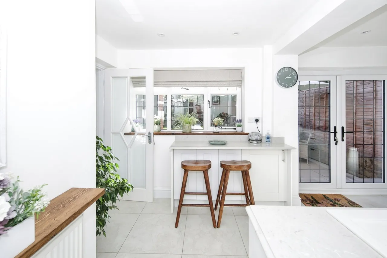 The Oaklands, Birmingham, B37, photo 8