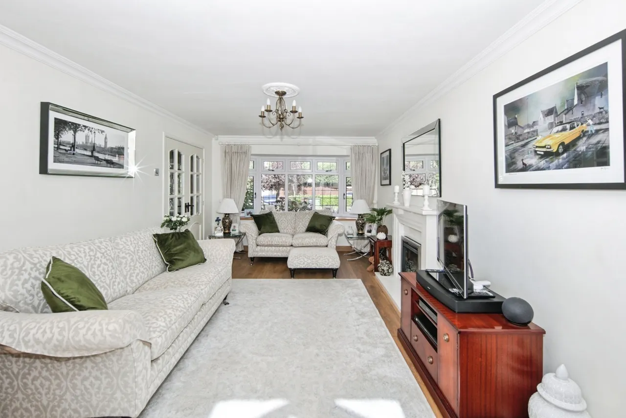 The Oaklands, Birmingham, B37, photo 9