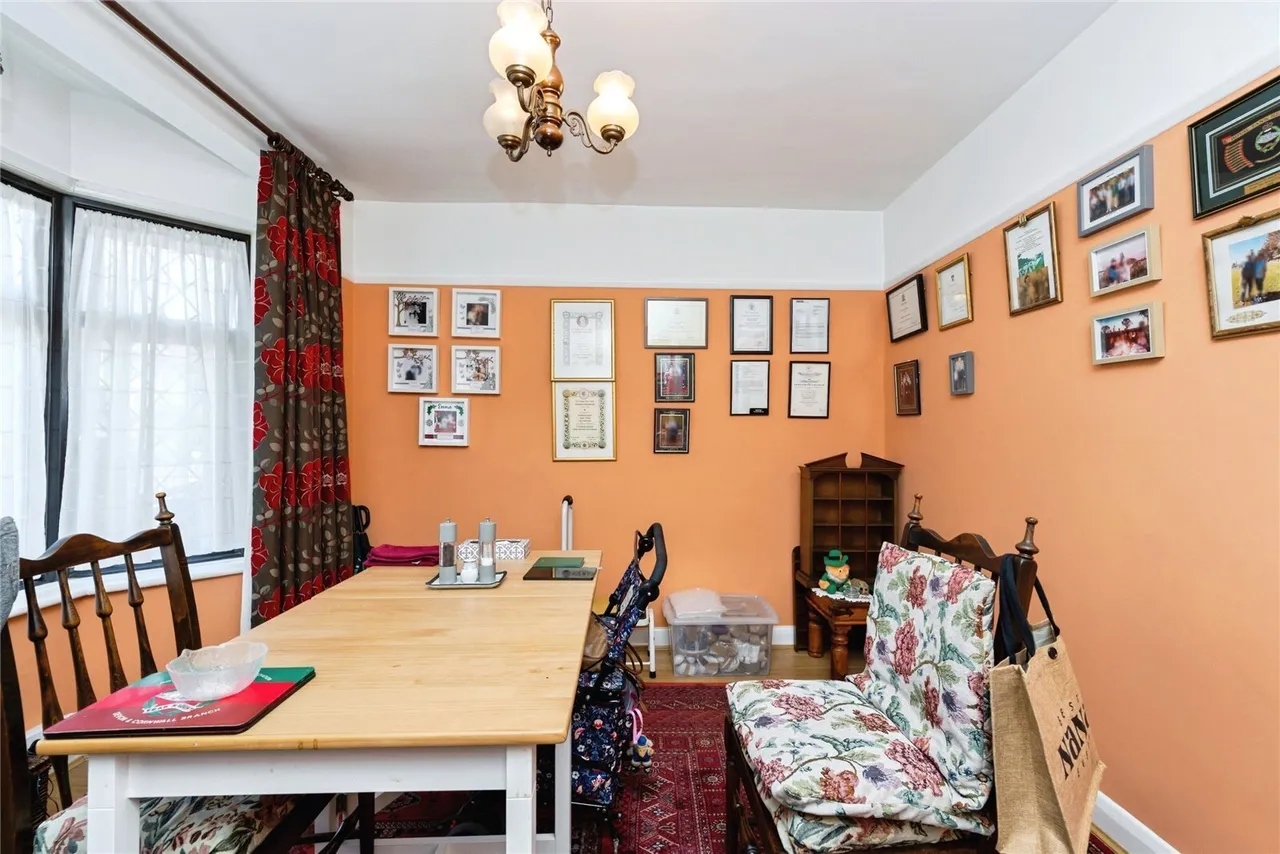 Barnfield Avenue, Kingston upon Thames, KT2, photo 6