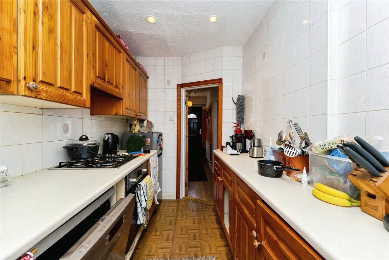 Barnfield Avenue, Kingston upon Thames, KT2, photo 13