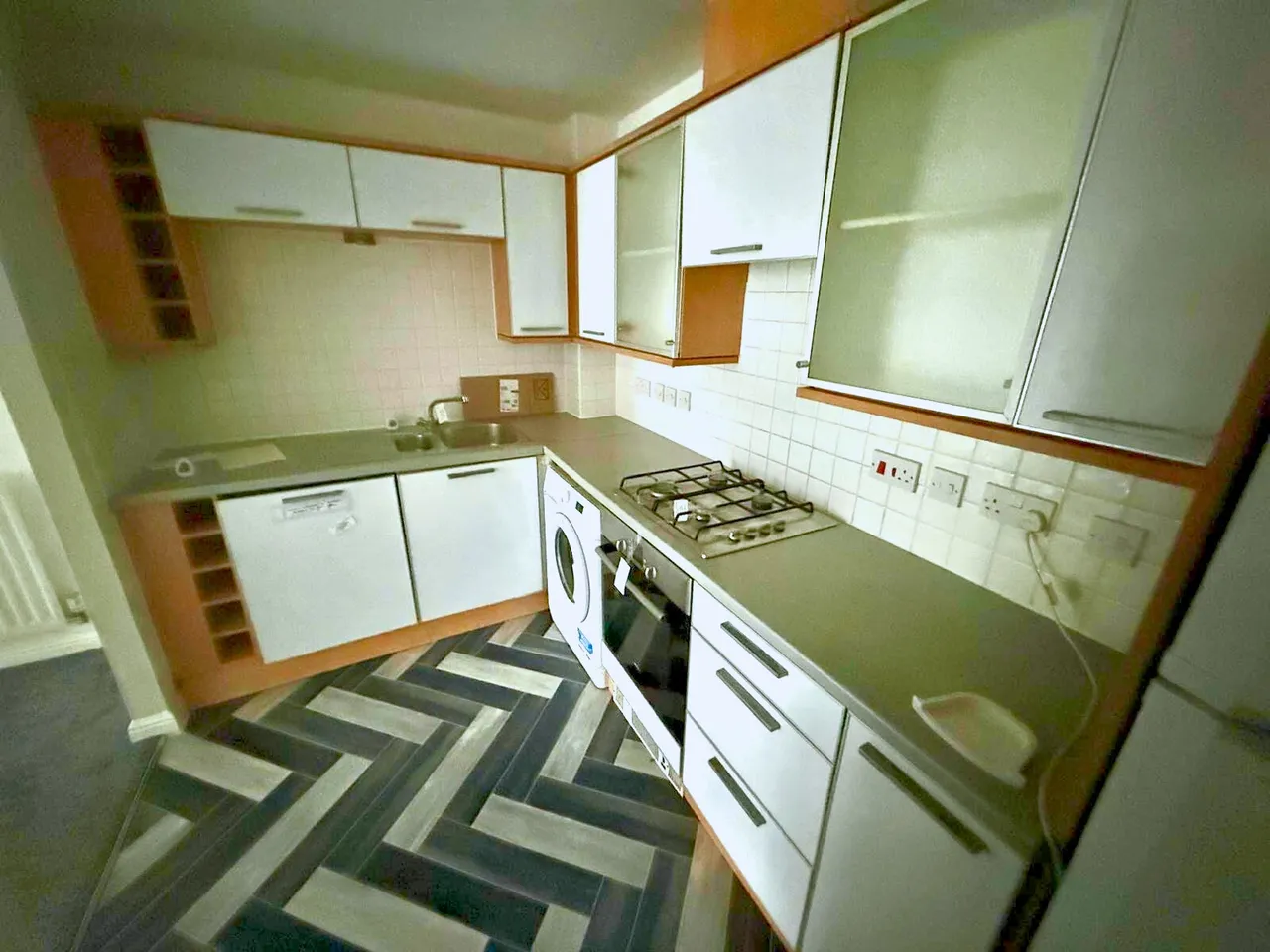 Coxhill Way, Aylesbury, HP21, photo 4