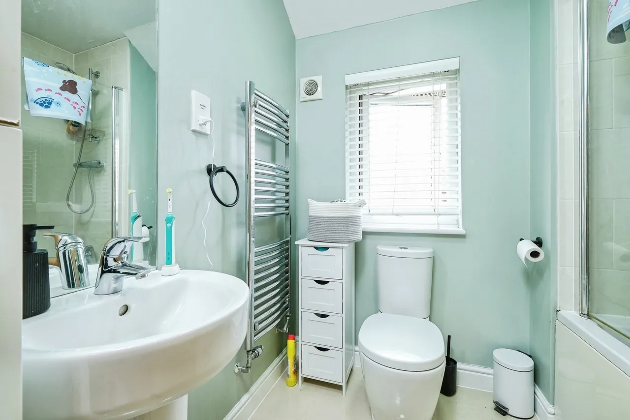 Tamar Valley Close, NEWPORT, Gwent, NP20, photo 18
