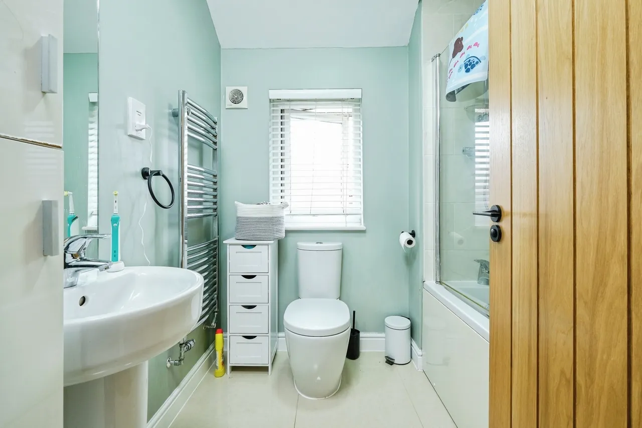 Tamar Valley Close, NEWPORT, Gwent, NP20, photo 19