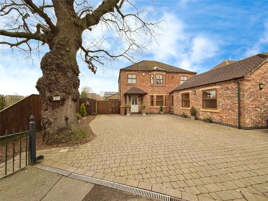 4 bed house for sale — Mill Lane, North Hykeham, Lincolnshire, LN6