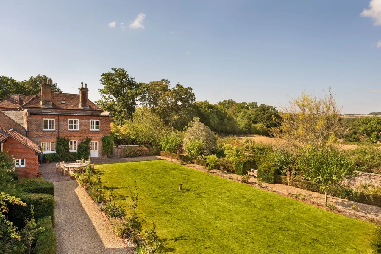 East Woodhay, photo 6