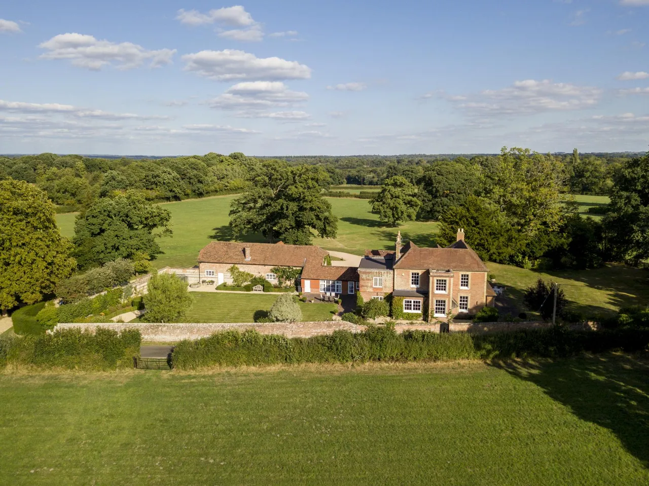 East Woodhay, photo 18