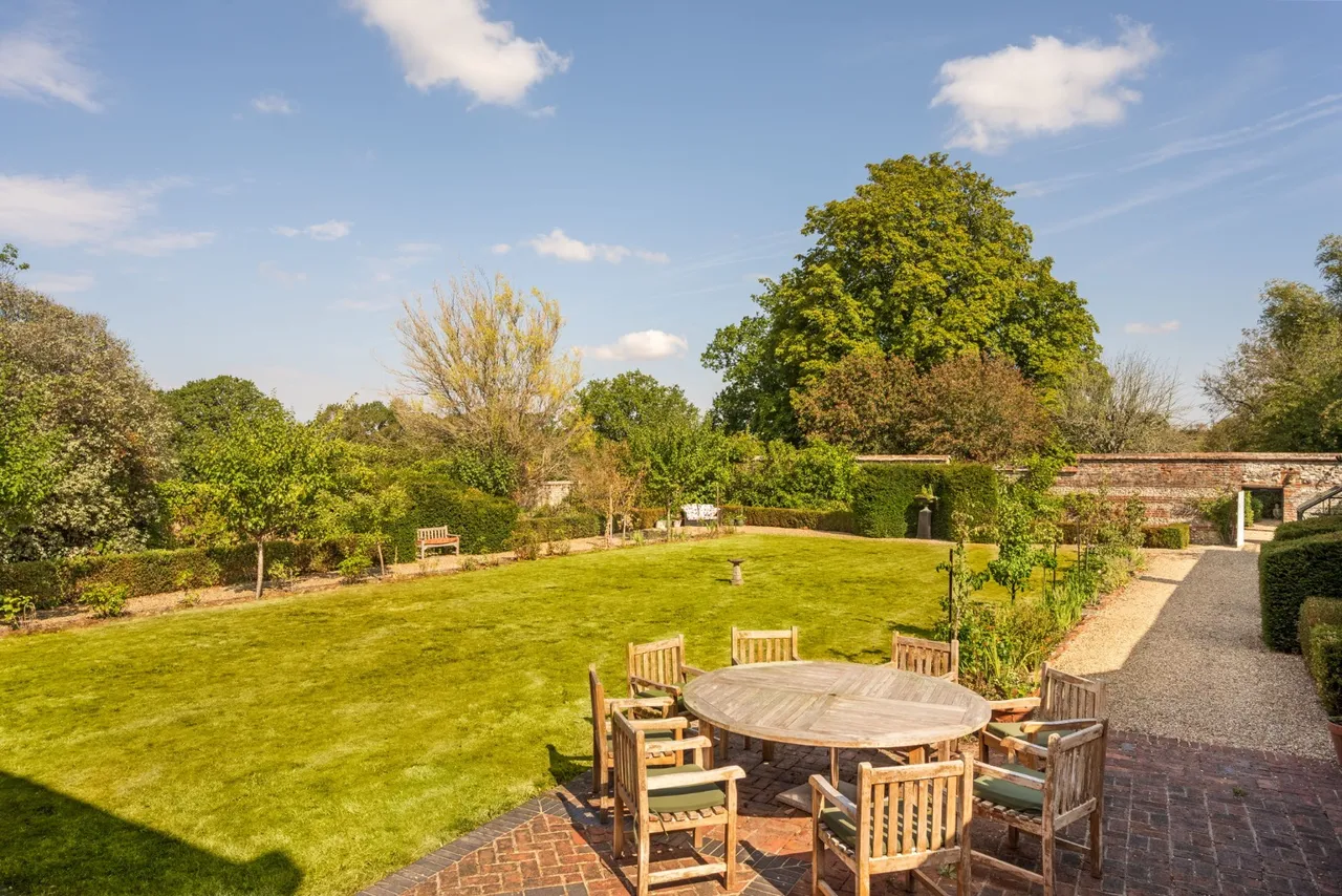 East Woodhay, photo 19