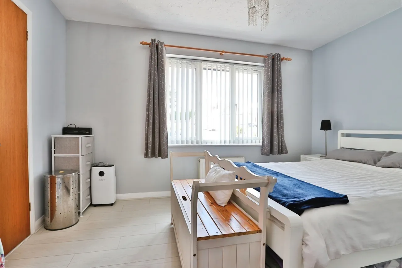 Royster Close, Canford Heath, BH17, photo 10