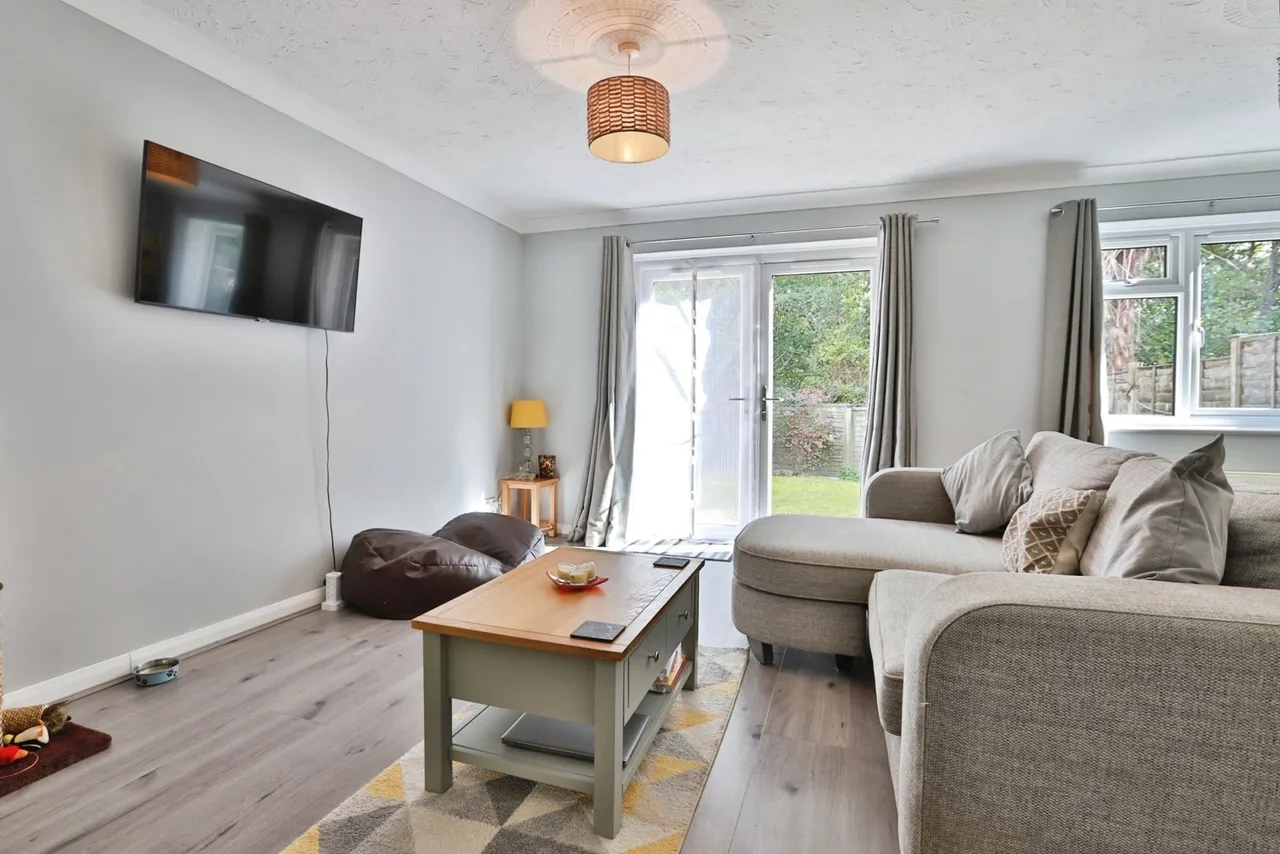 Royster Close, Canford Heath, BH17, photo 3