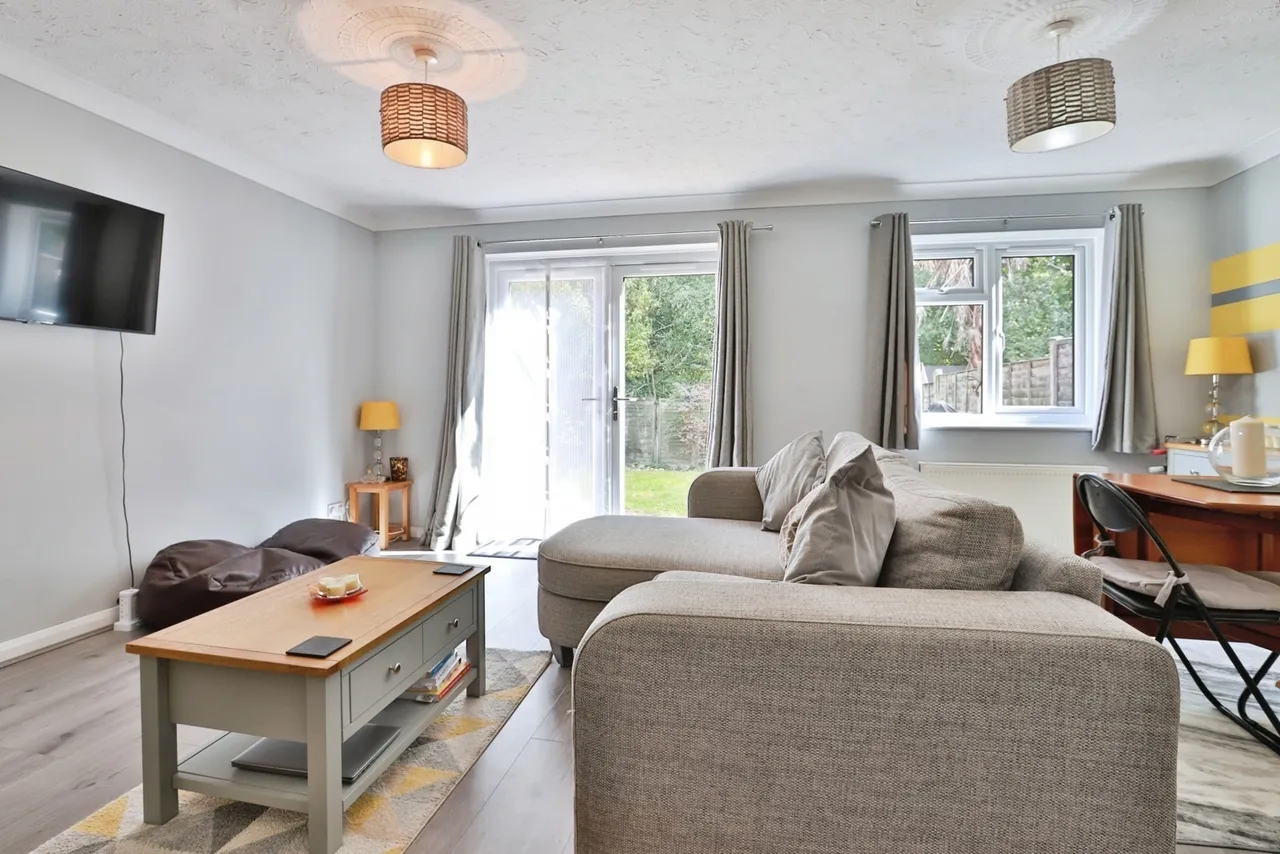 Royster Close, Canford Heath, BH17, photo 6