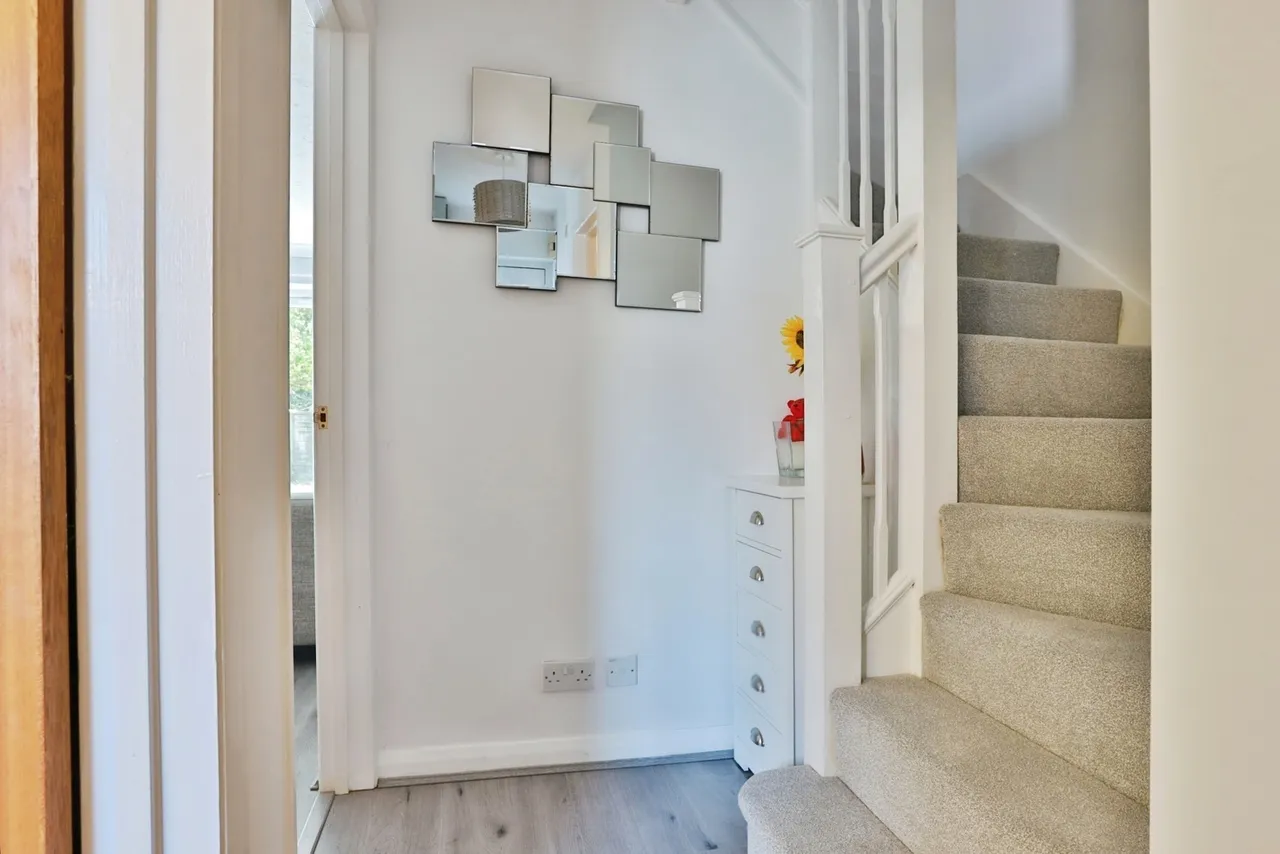 Royster Close, Canford Heath, BH17, photo 2