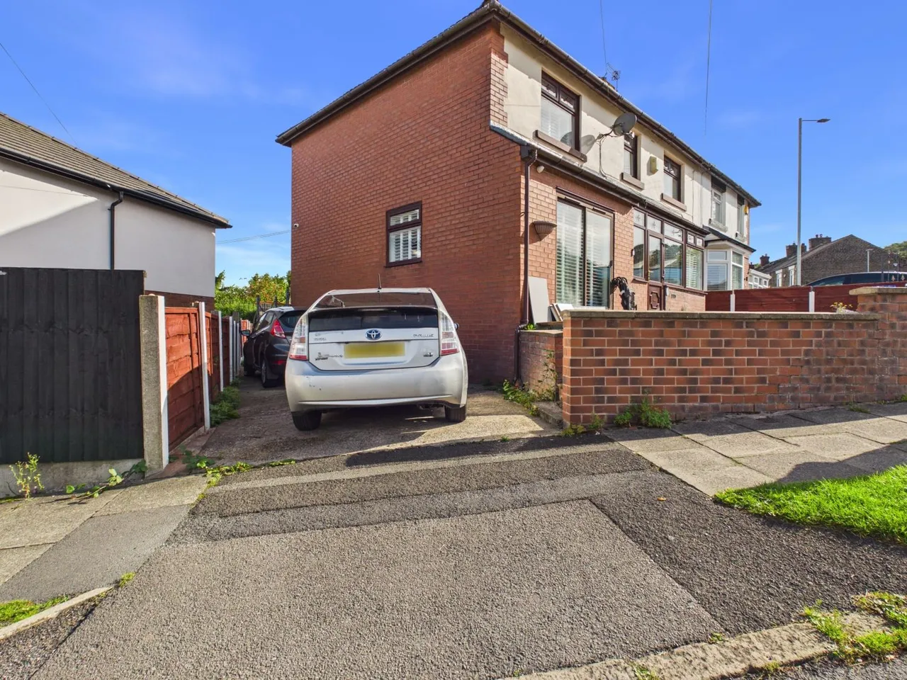 Werneth Avenue, Hyde, SK14, photo 2