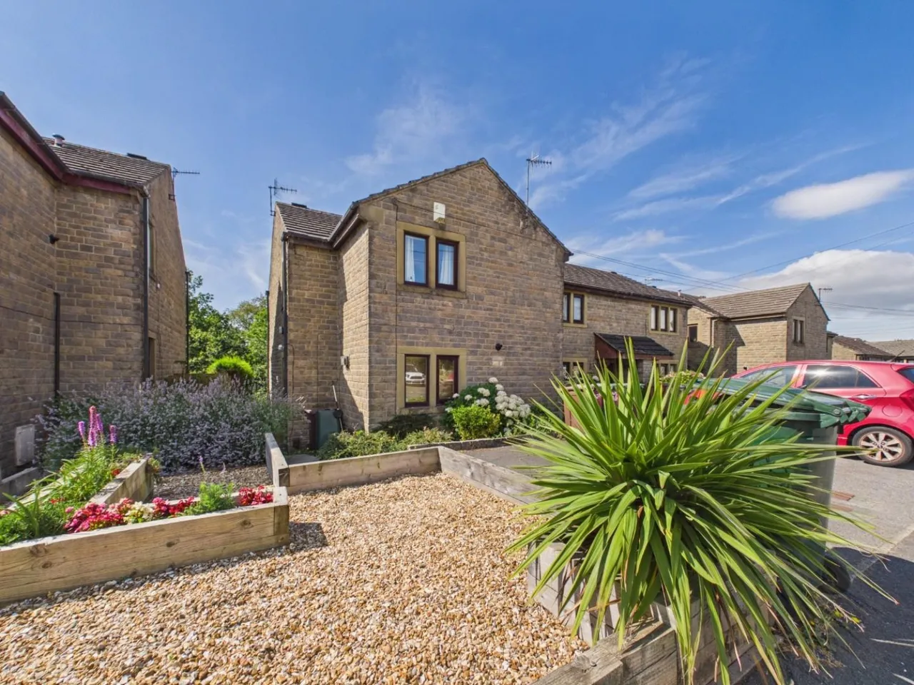 2 bed house for sale, Cornwall Road, Bingley, BD16