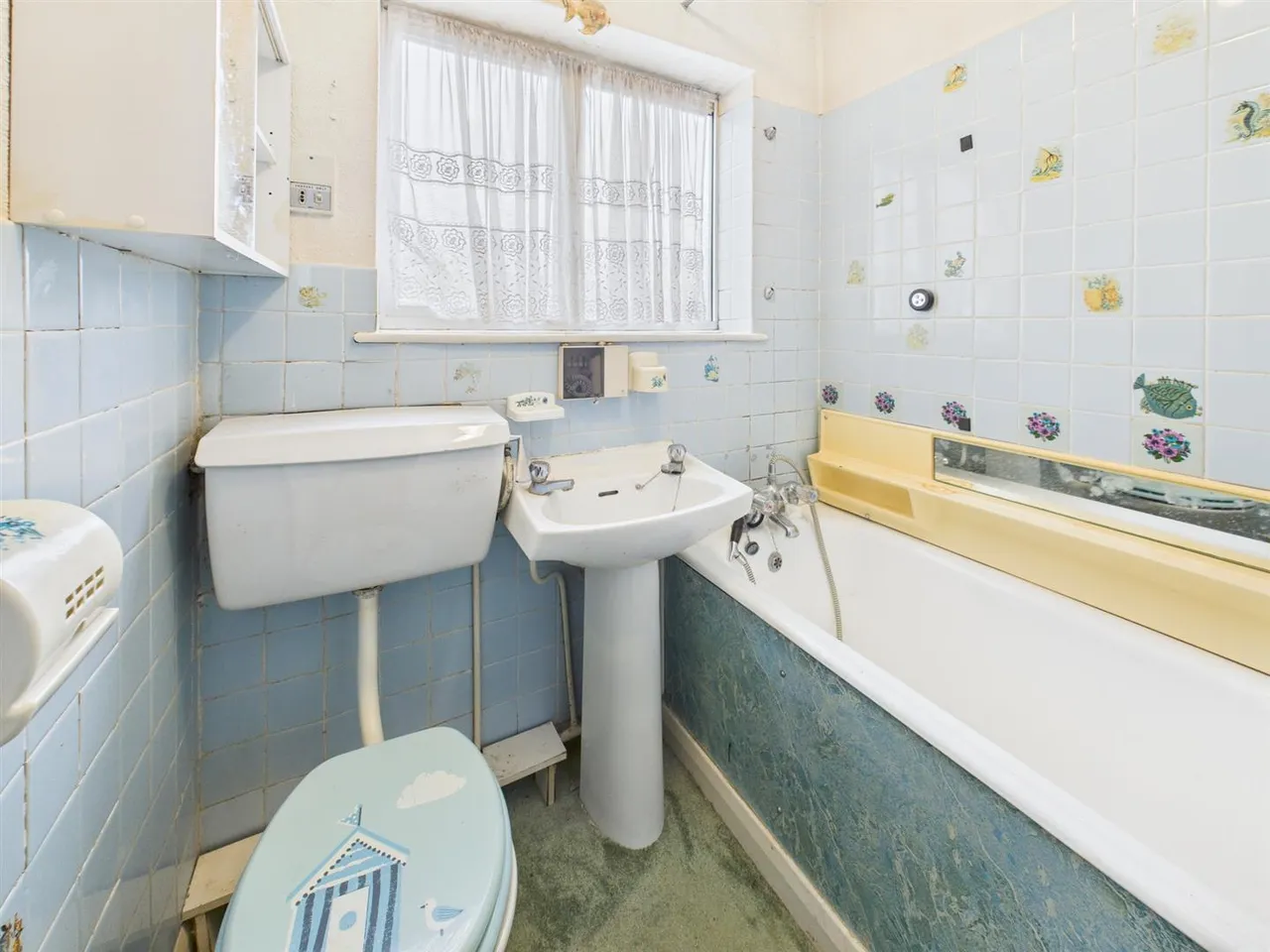 Willow Gardens, Ruislip, HA4 6JT, photo 3