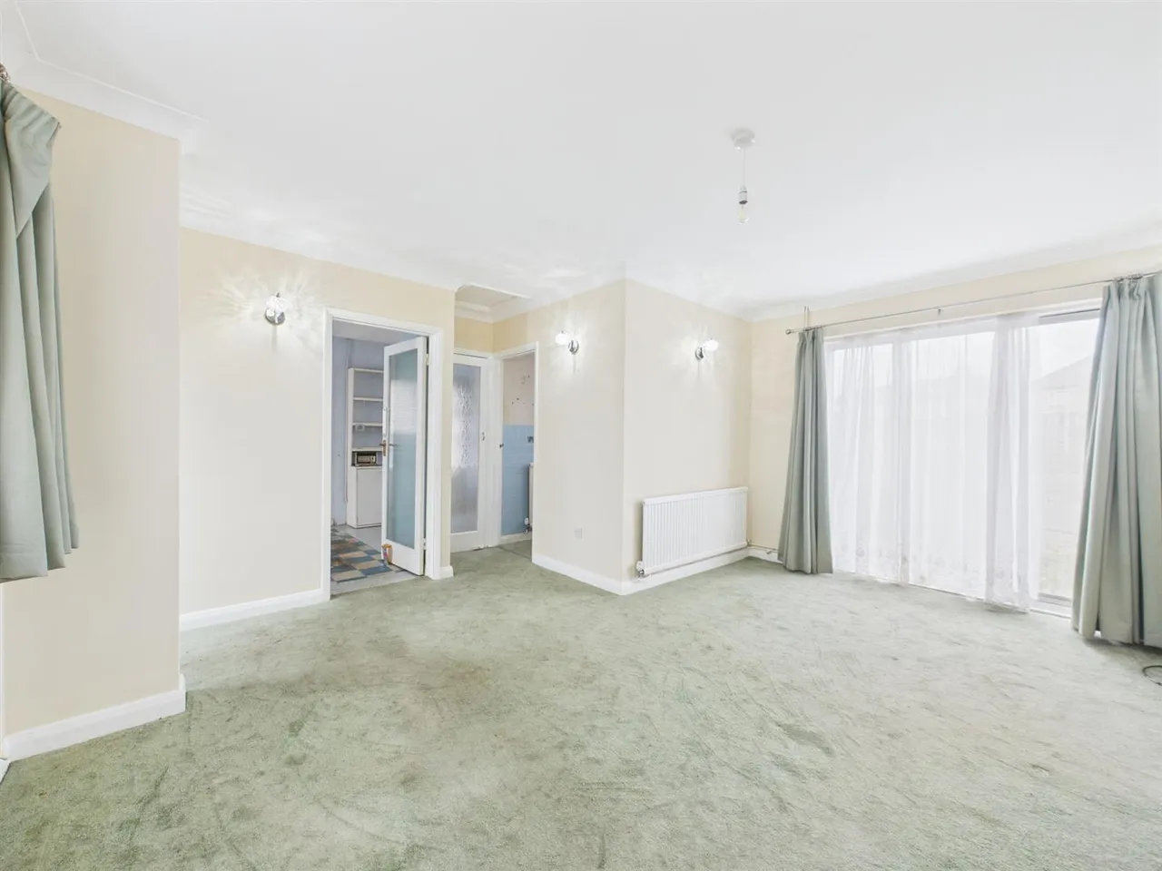Willow Gardens, Ruislip, HA4 6JT, photo 4