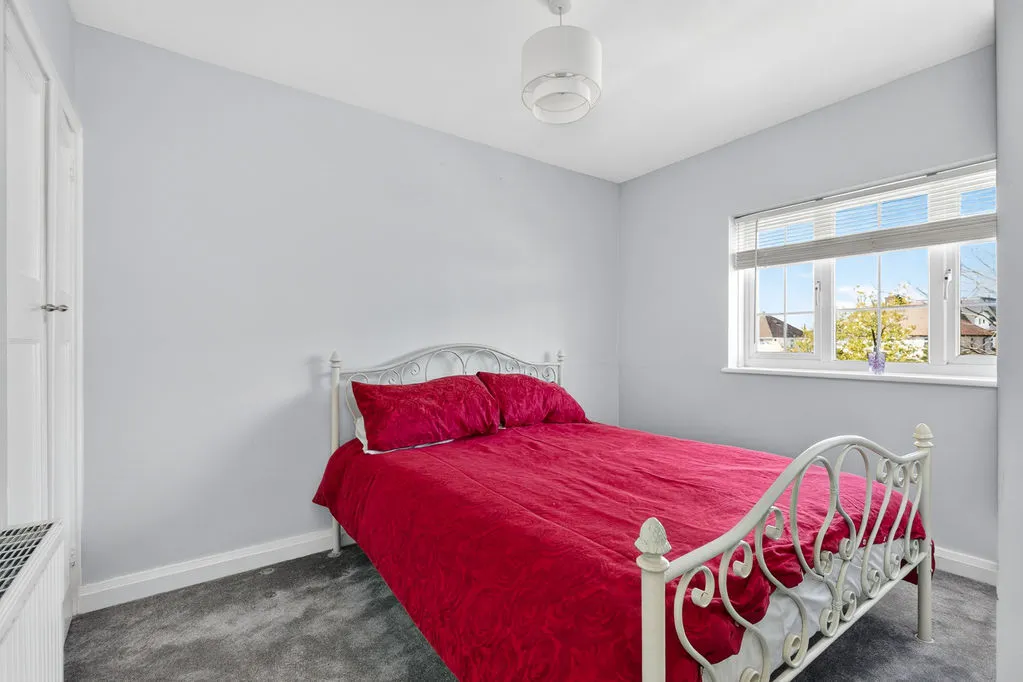 Abbotts Tilt Hersham, Walton-On-Thames KT12 4RB, photo 17