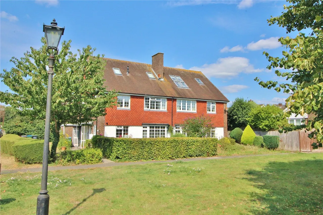 Horsham Road, Findon, BN14, photo 6