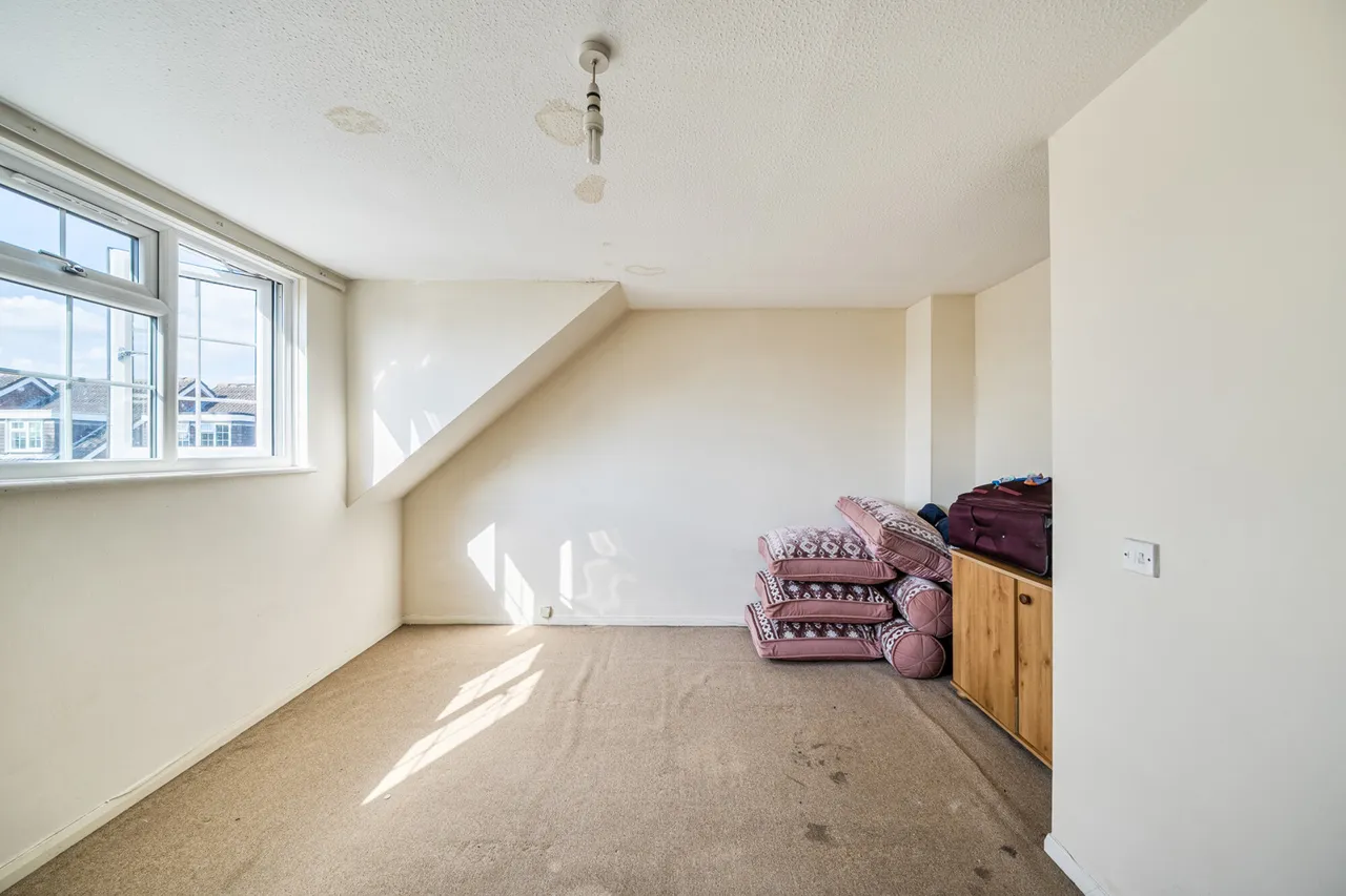 Bramble Close, Stanmore, HA7, photo 12