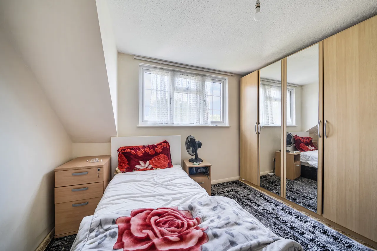Bramble Close, Stanmore, HA7, photo 10