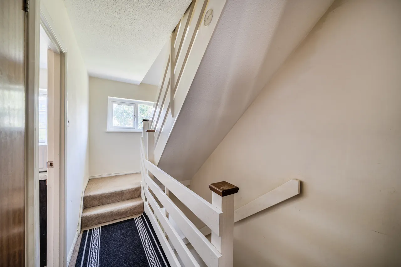 Bramble Close, Stanmore, HA7, photo 9
