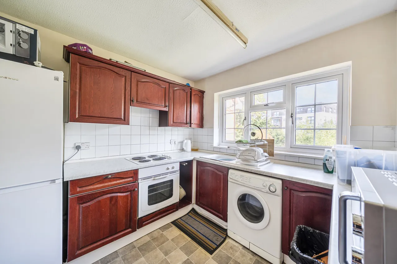 Bramble Close, Stanmore, HA7, photo 17