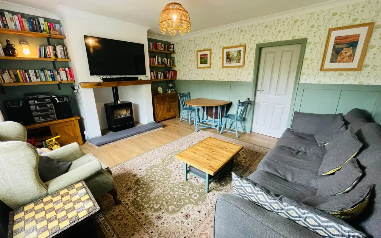 Wakefield Road, Denby Dale, photo 2