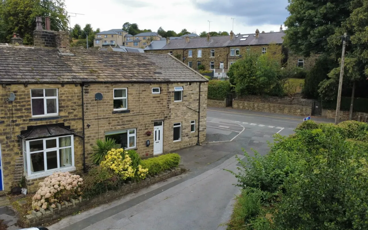 Wakefield Road, Denby Dale, photo 3