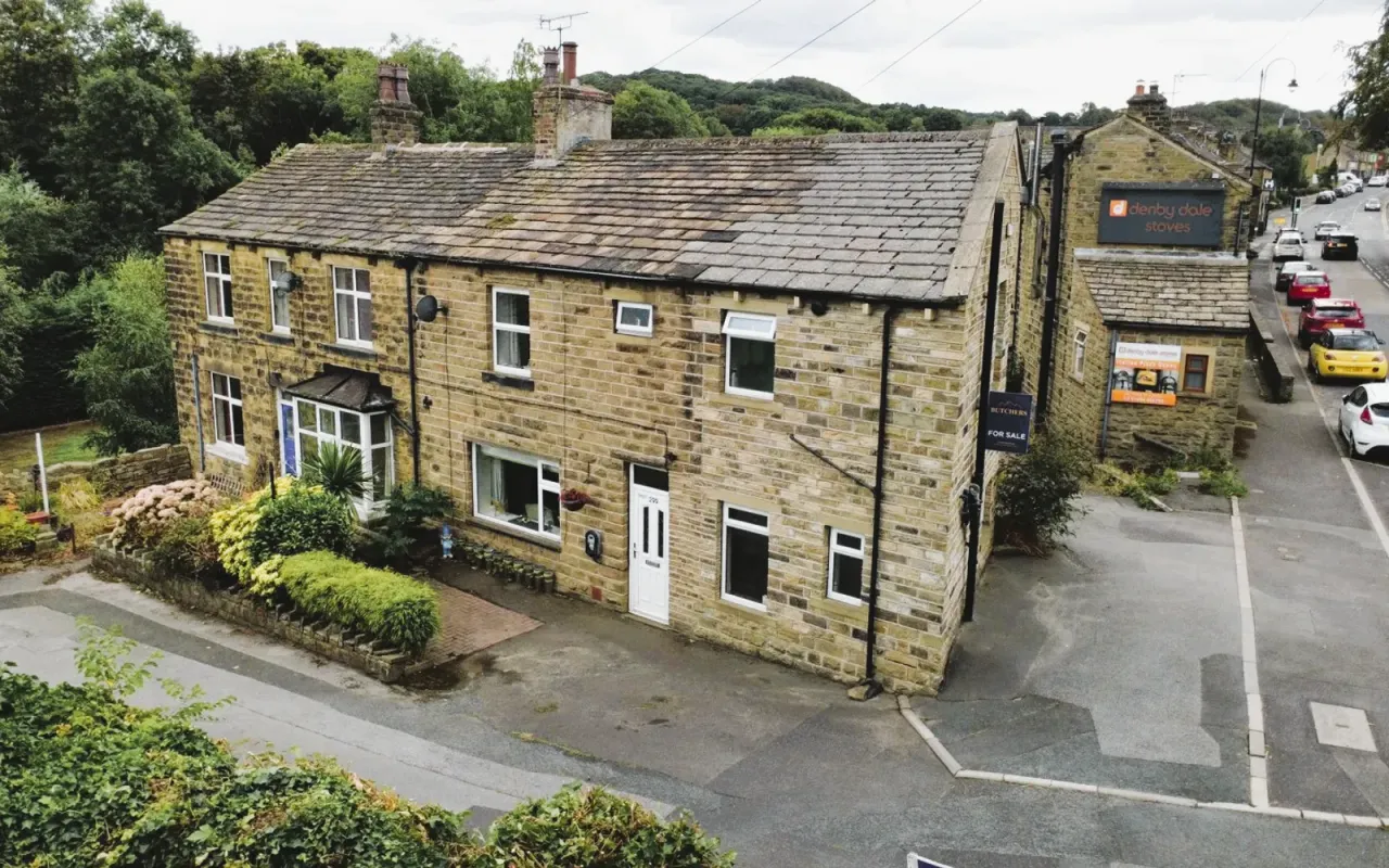 3 bed house for sale — Wakefield Road, Denby Dale