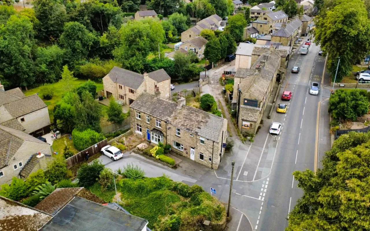 Wakefield Road, Denby Dale, photo 18