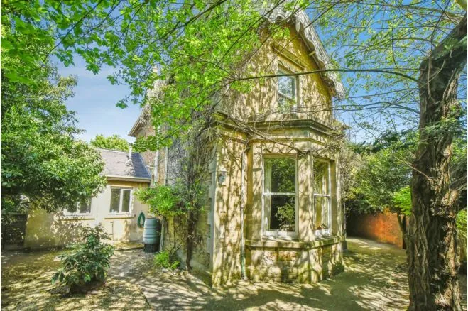 Bath Road, Chippenham, SN15, photo 23