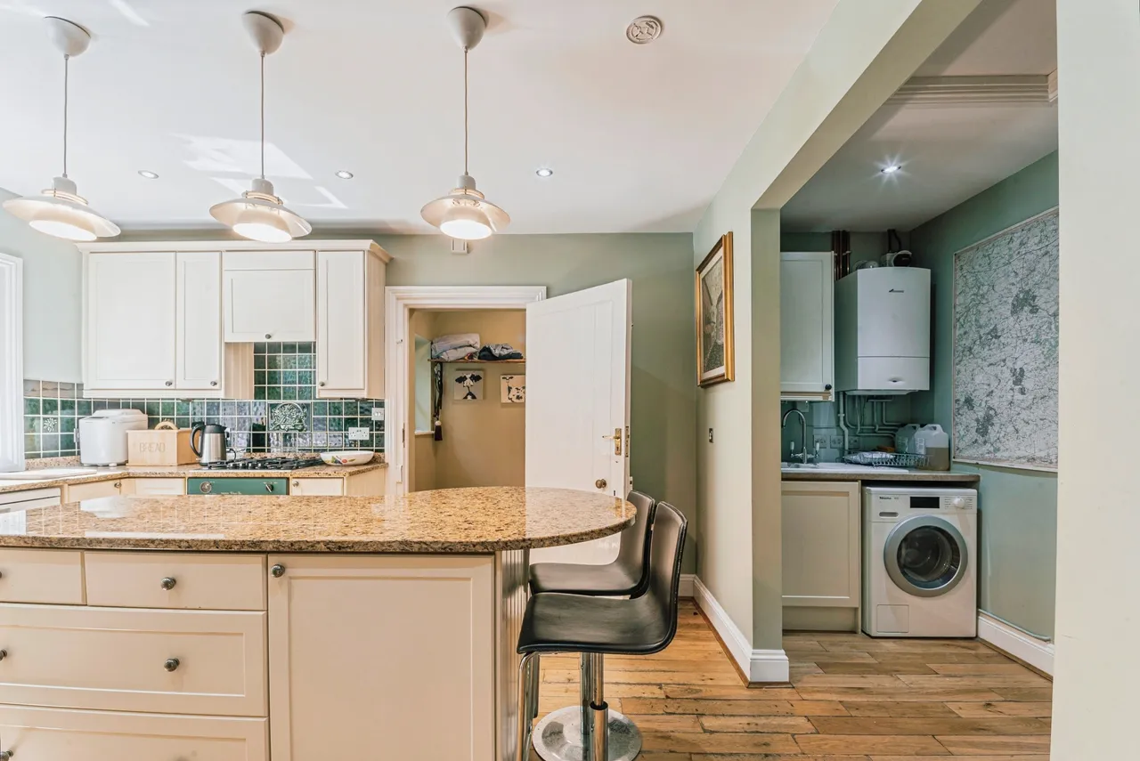 Bath Road, Chippenham, SN15, photo 9