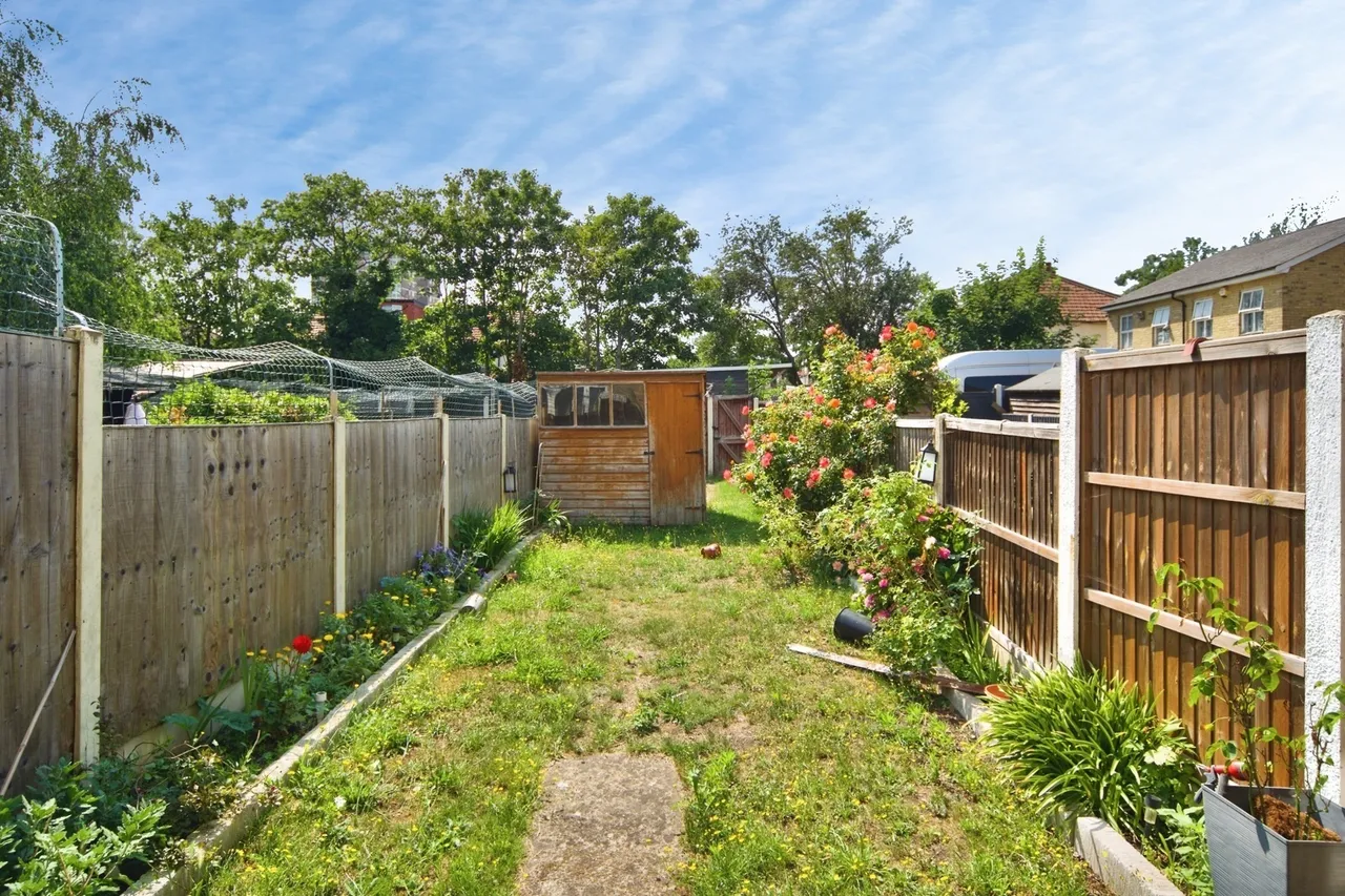 Church Lane, Dagenham, RM10, photo 7