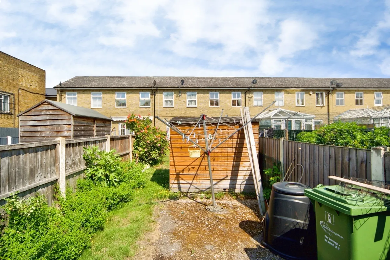 Church Lane, Dagenham, RM10, photo 8