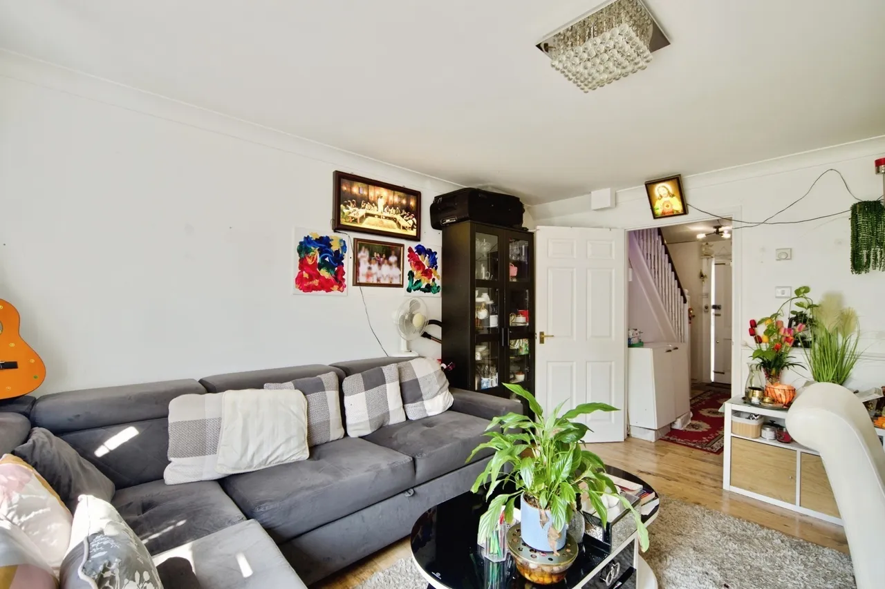 Church Lane, Dagenham, RM10, photo 13