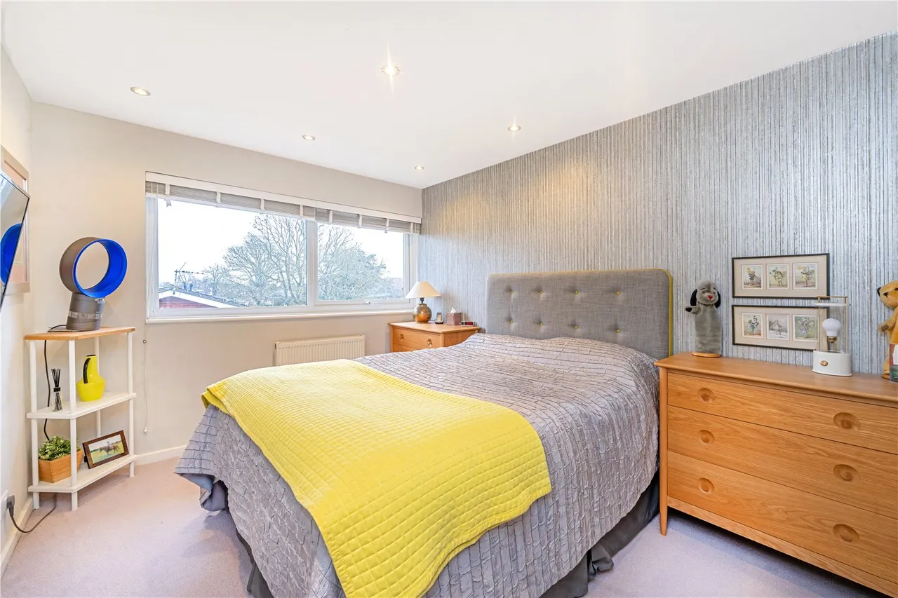 Grove Road, Shepperton, TW17 9EL, photo 8