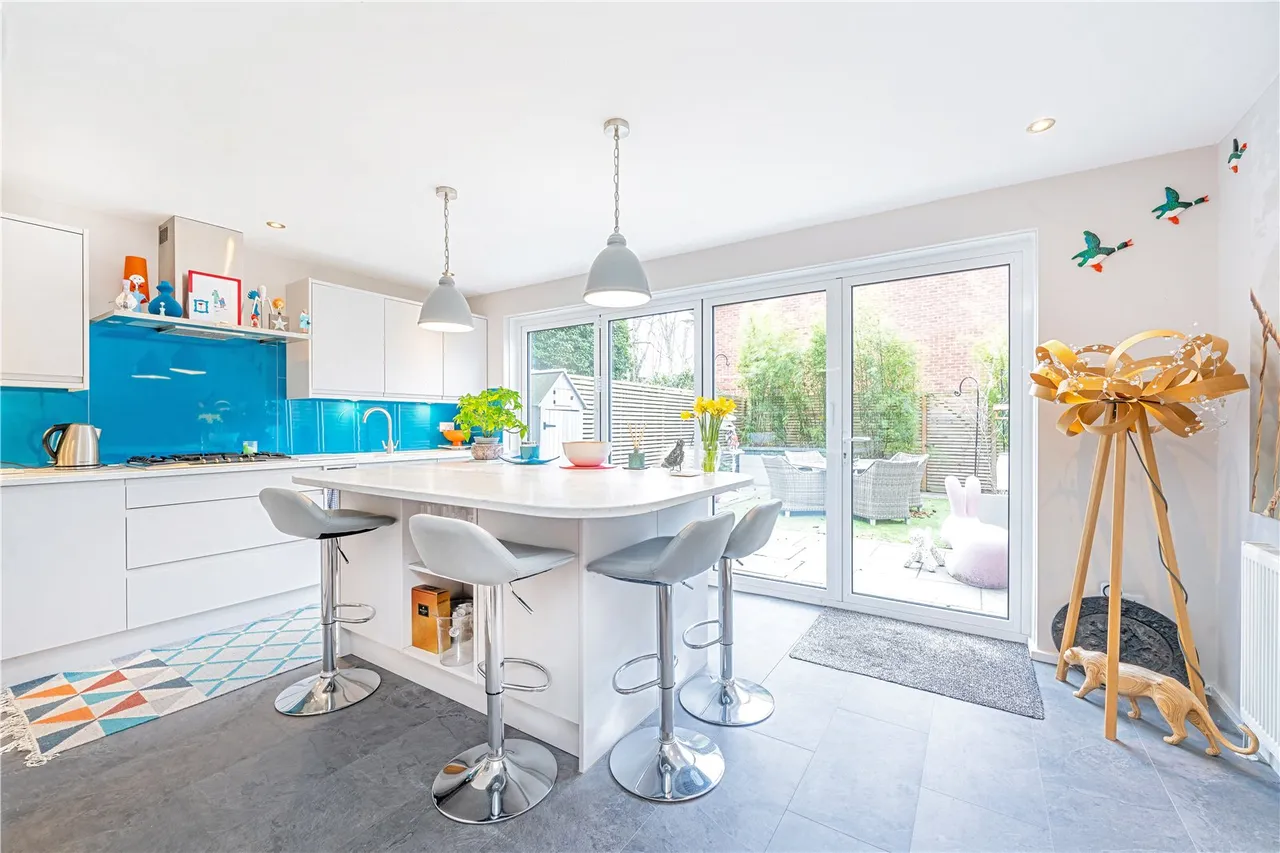 Grove Road, Shepperton, TW17 9EL, photo 3