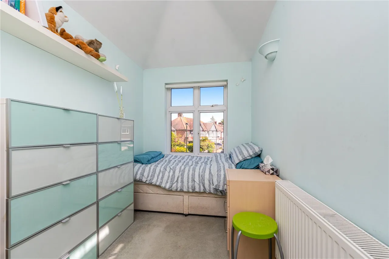 Hatherop Road, Hampton, TW12 2RQ, photo 9