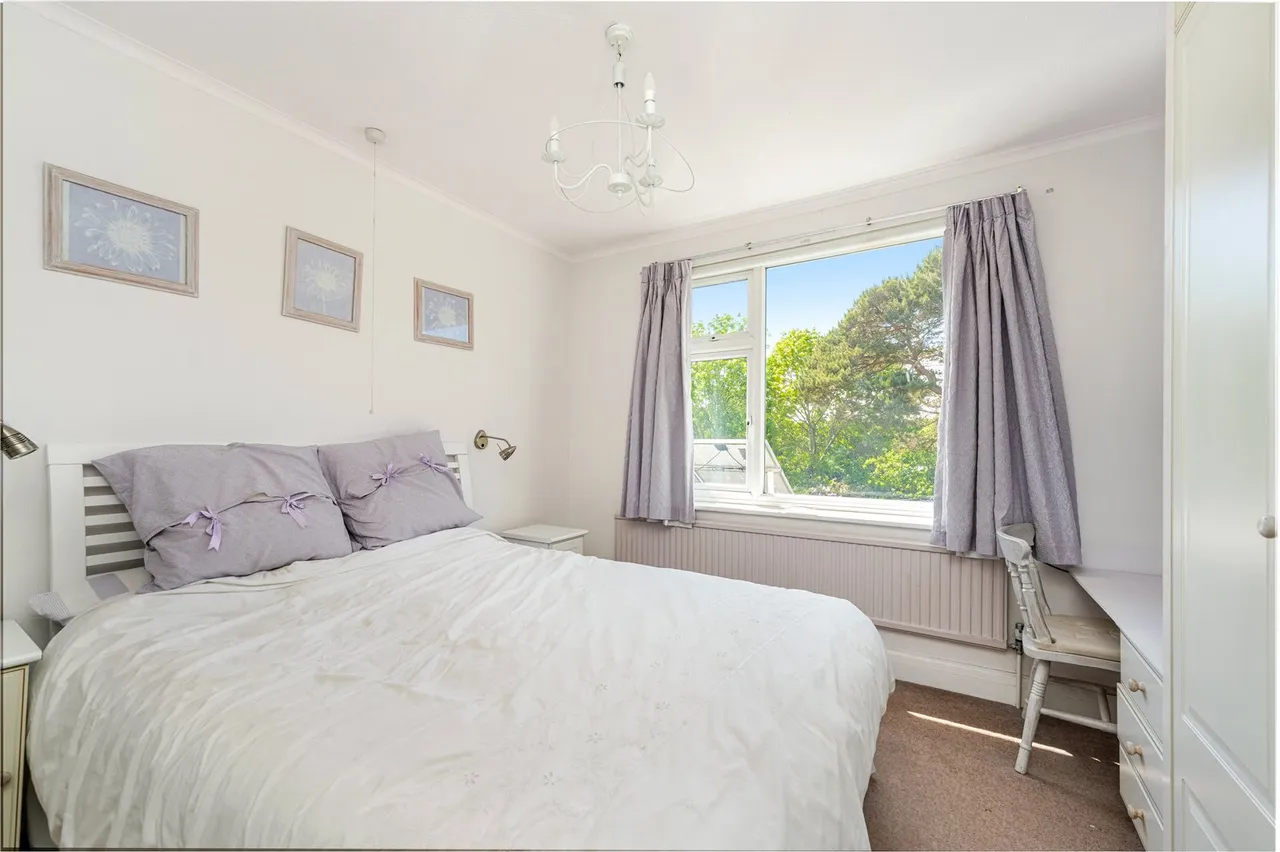 Hatherop Road, Hampton, TW12 2RQ, photo 8