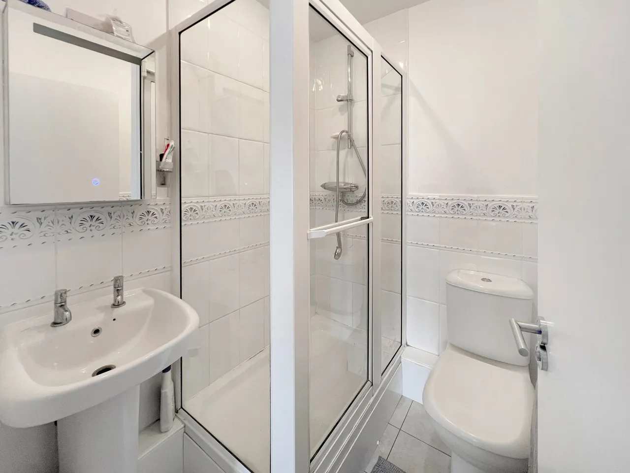Butts Green Road, Hornchurch, RM11, photo 7