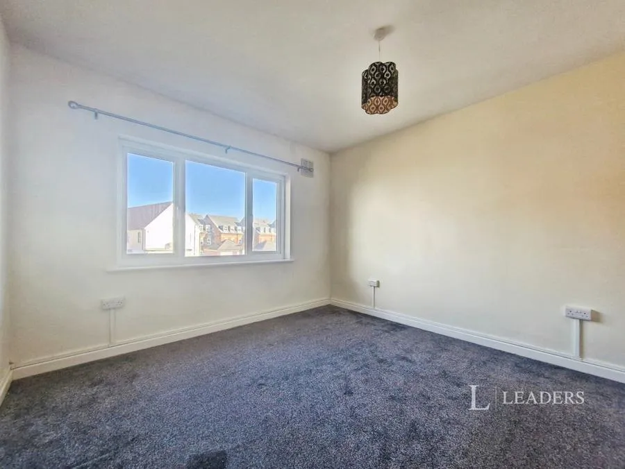 High Street, Gosport, PO12, photo 6