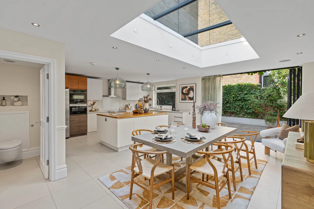 5 bed house for sale, Elmstone Road, Fulham, SW6