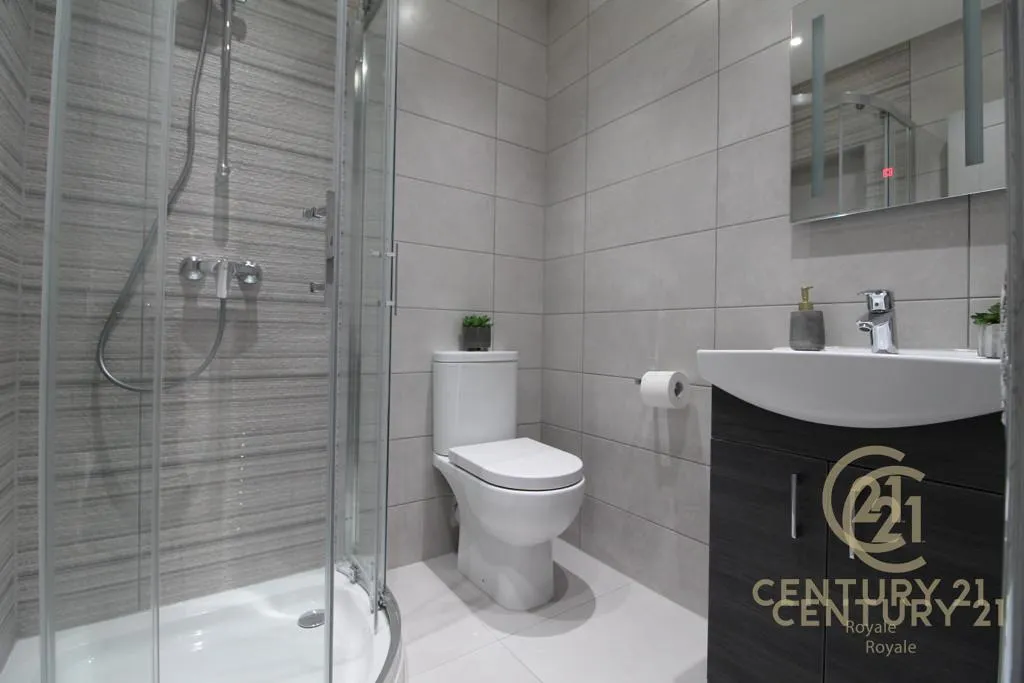 Villiers Avenue, Surbiton, KT5, photo 3