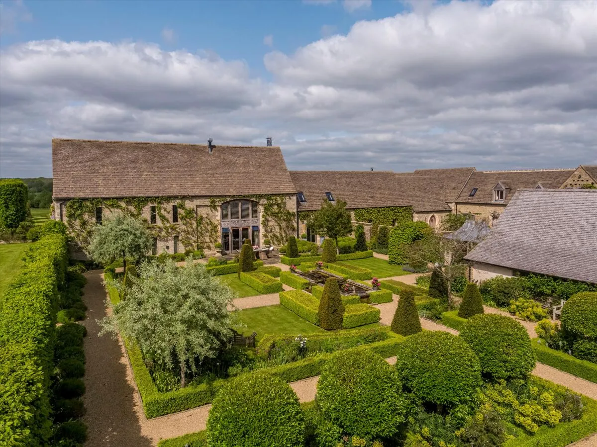 Poulton, Cirencester, GL7, photo 2