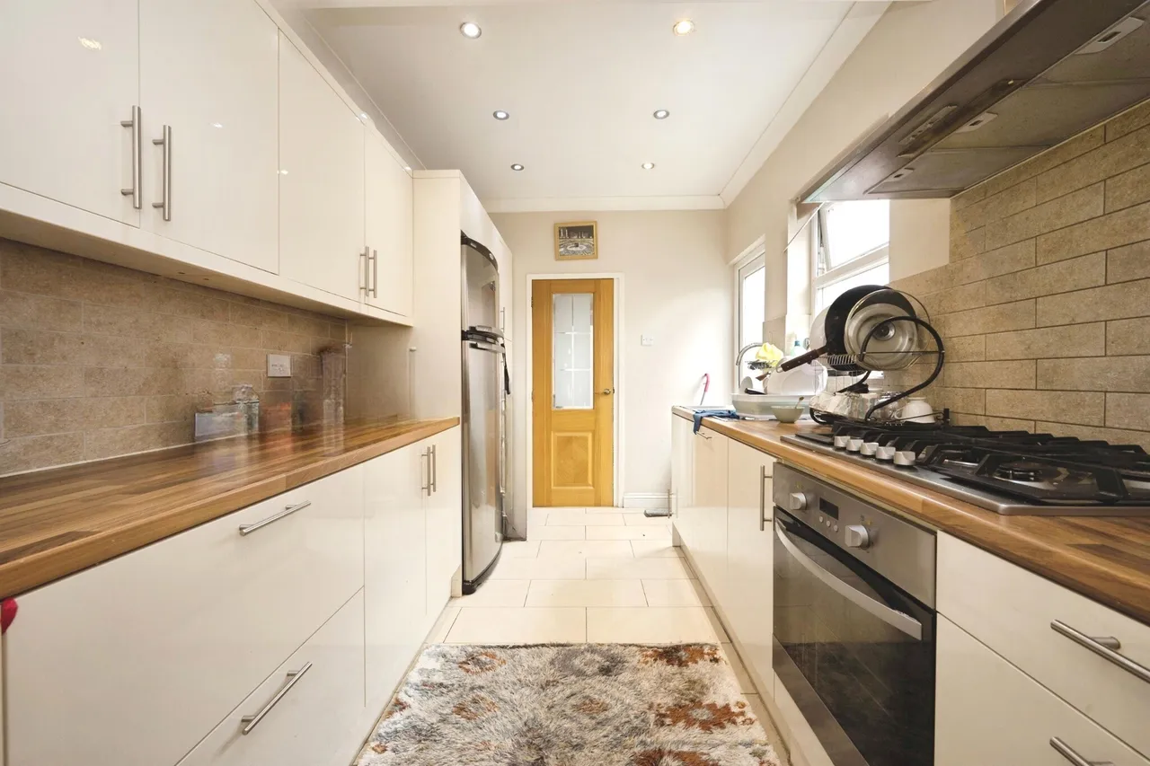 Westfield Road, Bedford, MK40, photo 2