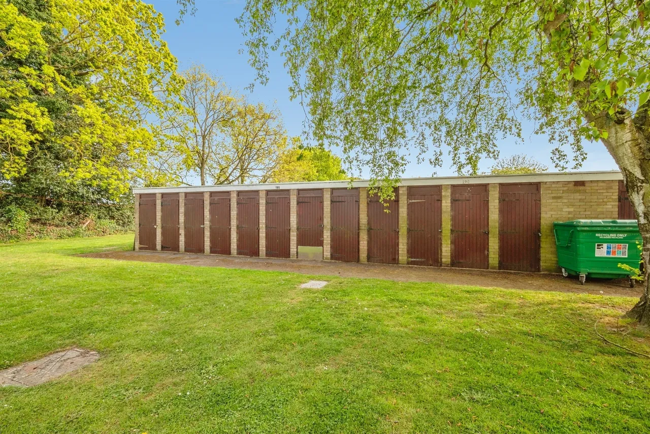 Ormesby Road, Badersfield, Norwich, photo 9