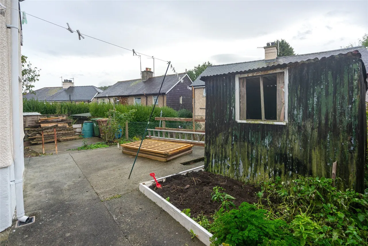 Penchwintan Road, Bangor, LL57, photo 11
