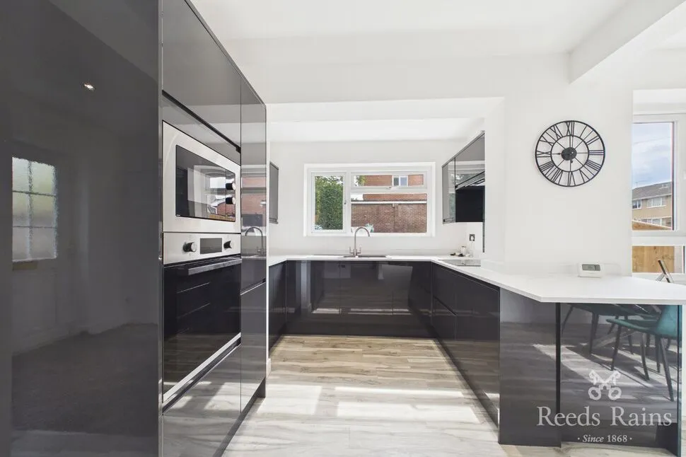 Yeomans Way, South Anston, South Yorkshire, S25, photo 4