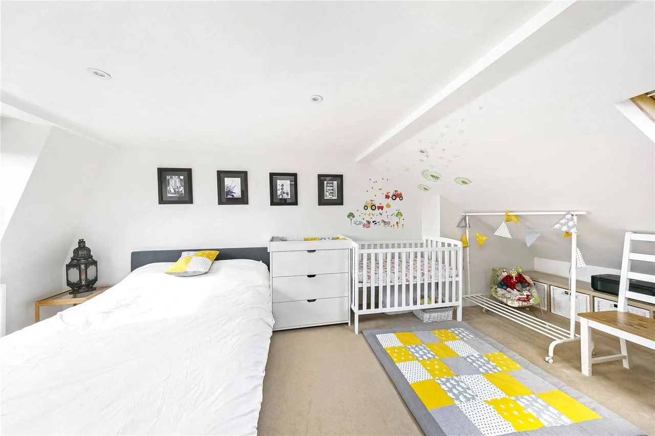 Alexandra Road, Kew, TW9, photo 7