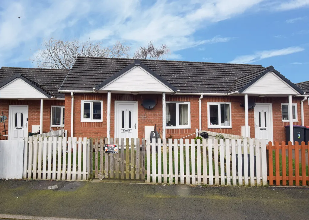 2 bed house for sale, Glebeland Court, Donnington, TF2