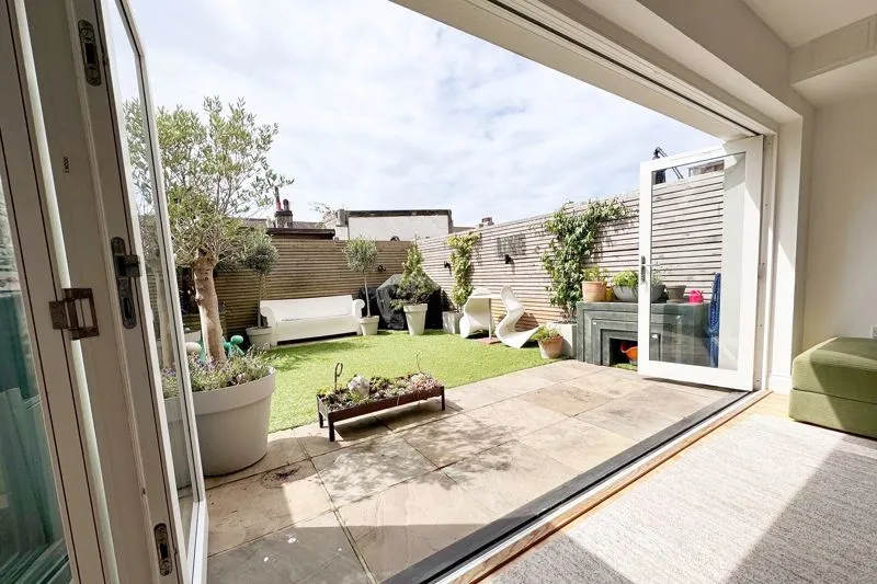 Hythe Road, Brighton BN1 6JS, photo 29
